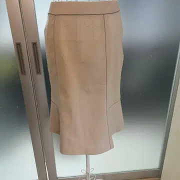 NEWYORKER S 사이즈 플레어 스커트 무릎 기장 사이드 포켓 포함