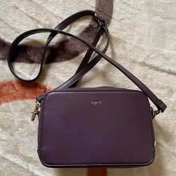 Ungrid 스무스 멀티 포셰트 백