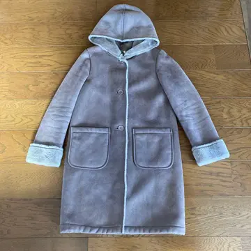 후드 부착 브라운 무스탕 코트