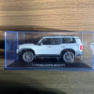 도요타 랜드크루저 1/43 스케일