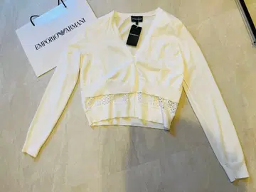택 포함 미사용 새상품 EMPORIO ARMANI 화이트 가디건 40