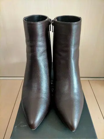 다크 브라운 가죽 스틸레토 부티