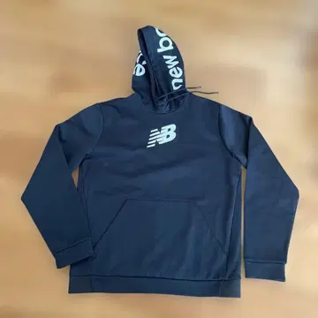 New Balance 블랙 후드티 M