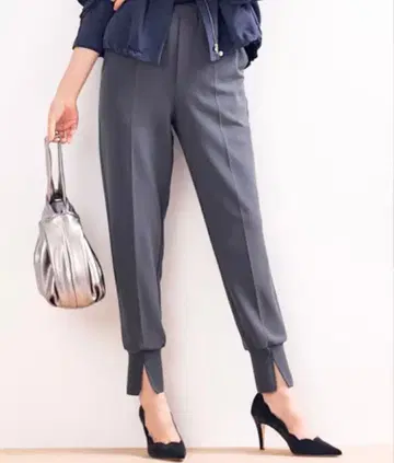 UNFILO 다크 그레이 조거 팬츠