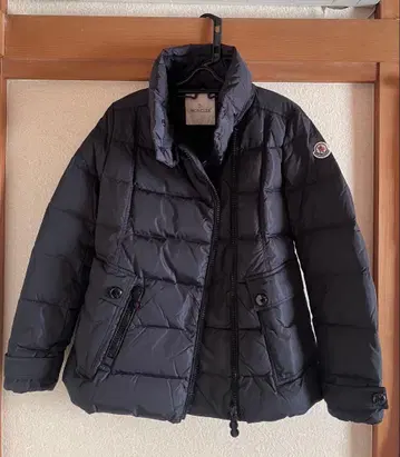 MONCLER 다운 자켓 사이즈 1