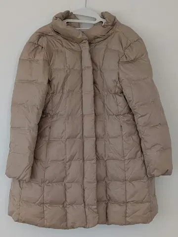 맘 코트 베이지 퀼팅 다운 자켓