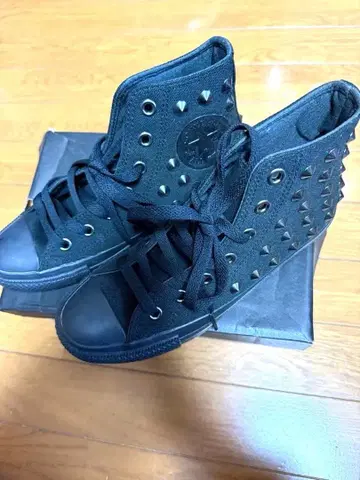 미사용 새상품 CONVERSE ALL STAR 스터드 블랙