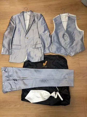 와타베 웨딩 Avica uomo AU-57 실버 턱시도 4점