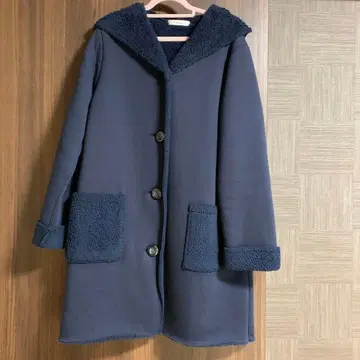 후드 부착 네이비 컬러 코트 본딩 가공 컷오프 사양 M 사이즈