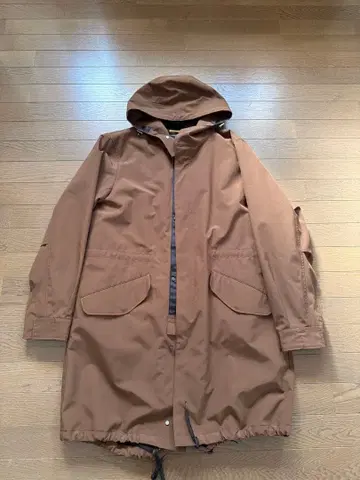 나노 유니버스 브라운 후드 부착 아우터