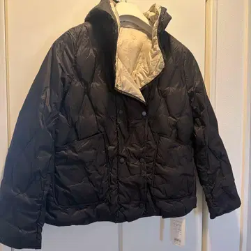 후드 부착 다운 자켓 아이보리 블랙 (양면 타입)