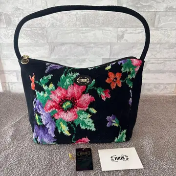 새상품 장지갑과 스마트폰도 들어가는 FEILER 핸드백