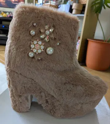 LIZLISA 비쥬 퍼 숏부츠