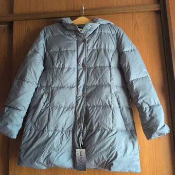 그레이 후드 부착 다운 자켓