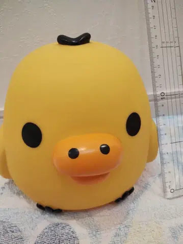 리락쿠마 키이로이토리 피규어 저금통