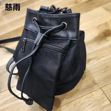 지우 센소유니코 도트 복조리 숄더백