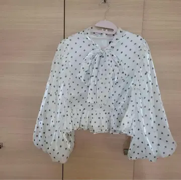sister jane 도트 무늬 리본 블라우스 S 사이즈