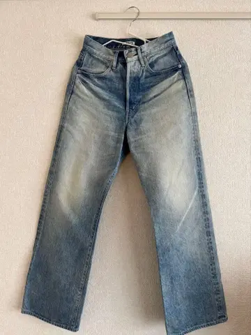 AURALEE 셀비지 페이드 헤비 데님 팬츠