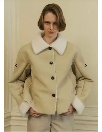 THETOE Quedlinburg Mouton Jacket