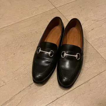 Jalan Sriwijaya 로퍼 37