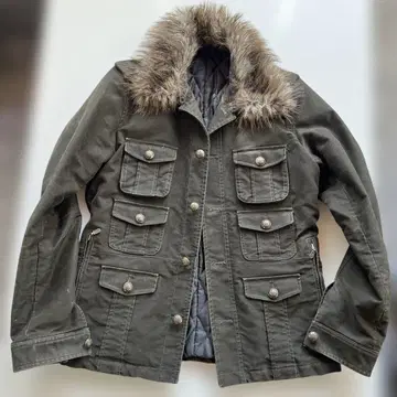 RUPERT 퍼 포함 올리브 그린 밀리터리 자켓