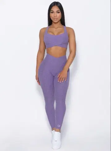 Bombshell SPORTSWEAR(봄셸 스포츠 웨어)