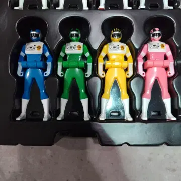 레인저 키 초전사 바이오맨 4체 세트