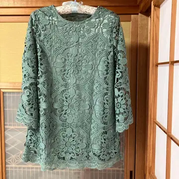 새상품 민트 그린 꽃무늬 레이스 튜닉