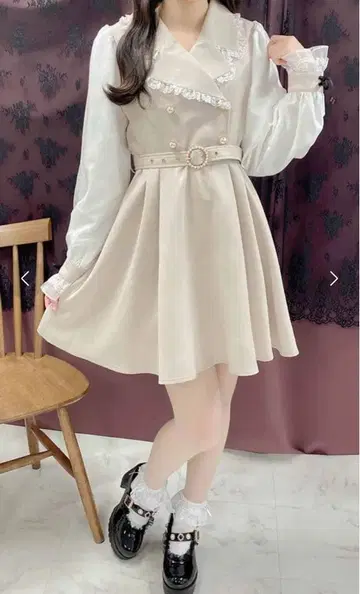 ROJITA 키라키라 펄 배색 테일러드 원피스 (베이지)