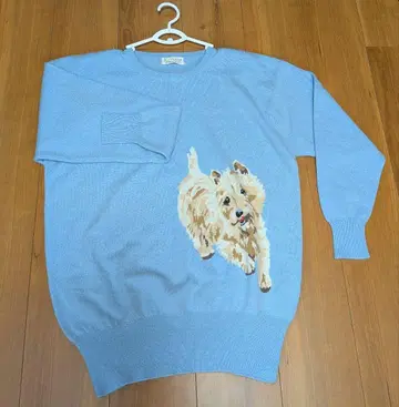 강아지 자수 스카이블루 긴팔 니트