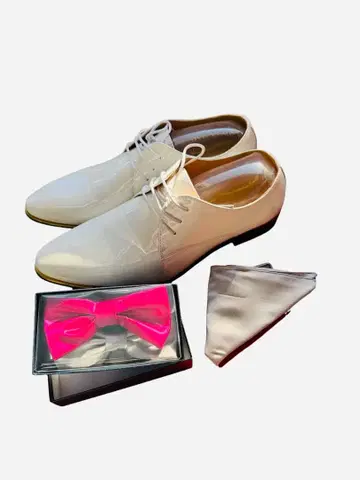 화이트 드레스 신발과 나비 넥타이 세트 결혼식 의상 세레모니 포멀