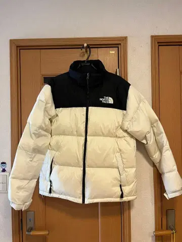 THE NORTH FACE 다운 자켓 화이트/블랙