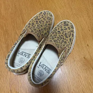 VANS 별주 레오파드 슬립온 24.5cm
