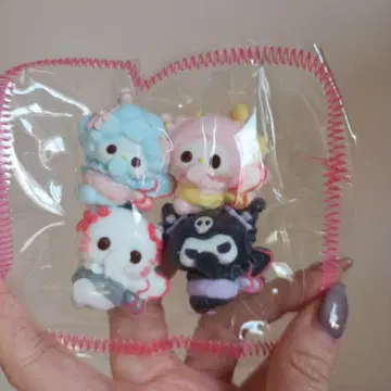 새상품 치비 사련 키티 마이멜로디 쿠로미 피아노 스퀴즈 쪼물쪼물