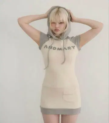 ANDMARY 메리 로고 미니 드레스 그레이