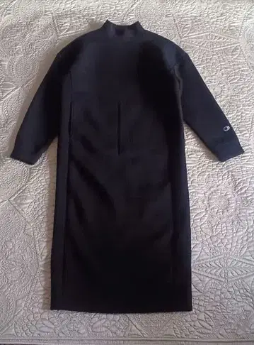 유나이티드 애로우즈 챔피온 종이상자 맨투맨 원피스 블랙