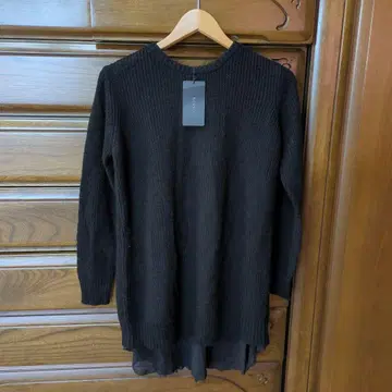 어반리서치 로쏘 스웨터