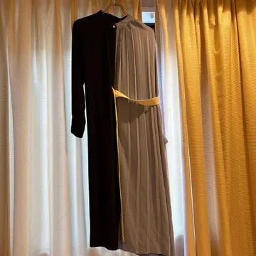 유니크 디자인 긴팔 원피스 블랙 스카이블루