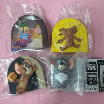 톰과 제리 '제리와 타피가 있는 집' 피규어 전 4종