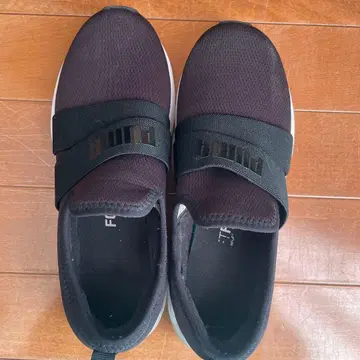 PUMA 슬립온 블랙 24.0cm