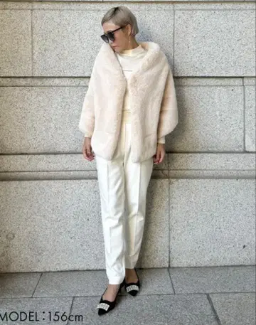 JENNE 리치 볼륨 퍼 케이프