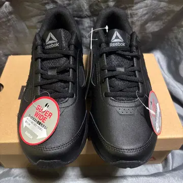 리복 슈퍼 와이드 블랙 스니커즈