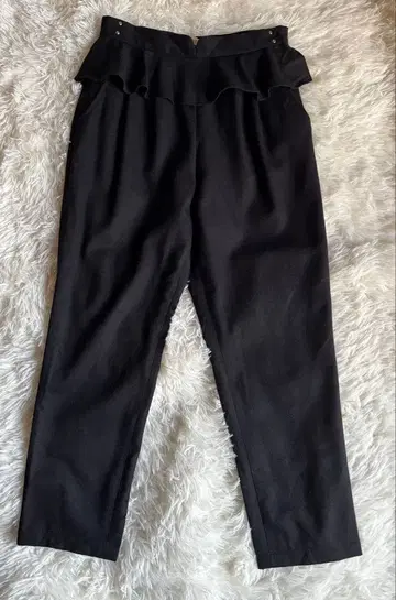 TARA JARMON 프릴 울 팬츠 컨디션 최상 38 블랙