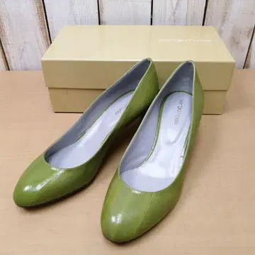 [ 미사용 ] 세르지오 로시 그린 계열 에나멜 펌프스 페미닌