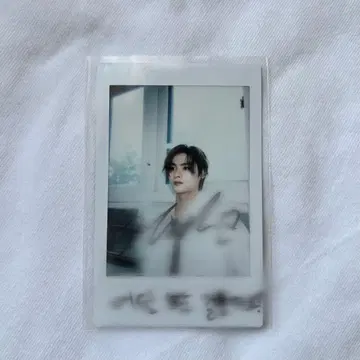 8TURN 명호 친필 사인 폴라로이드