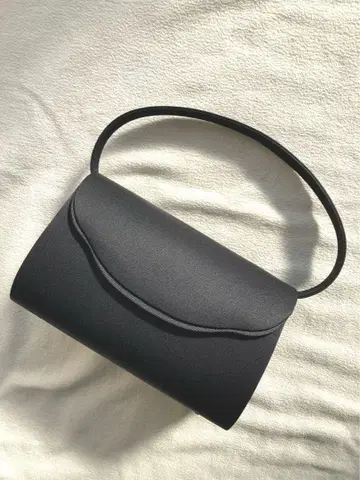 도쿄 소와르 PETITSOIR 핸드백 블랙 세레모니 새상품급