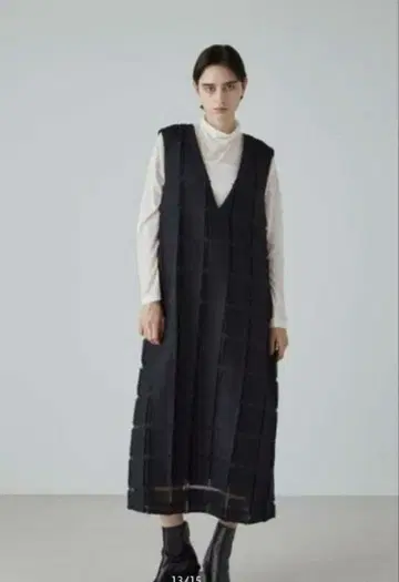 새상품급 어도어 윈도우페인 자카드 원피스 블랙 38 ADORE