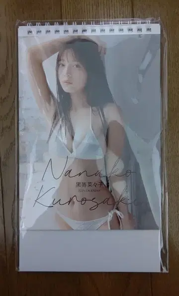 [ 미개봉 새상품 ] 쿠로사키 나나코 2025년 탁상 달력