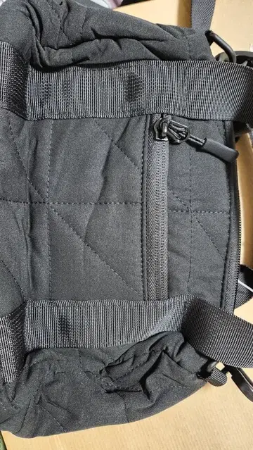 블랙 백팩 오렌지 내부 칸막이 포함