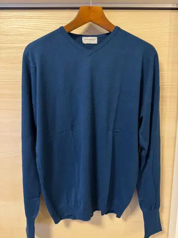 JOHN SMEDLEY 존스메들리 블루 계열 V넥 니트 L